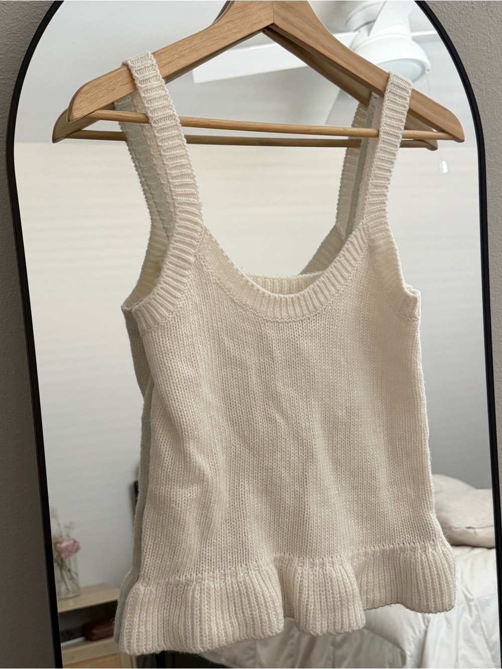 The Drop women’s ruffle cropped sweater tank SzS NWT